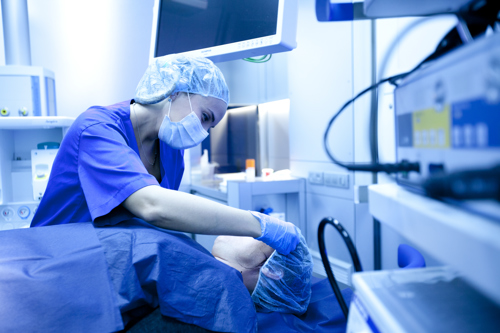 Doctor with patient at ServiDigest