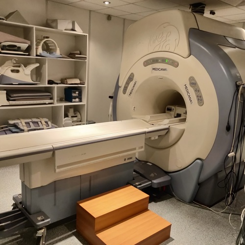 МРТ-всего-тела-в-клинике-Медикана,-Стамбул,-Турция